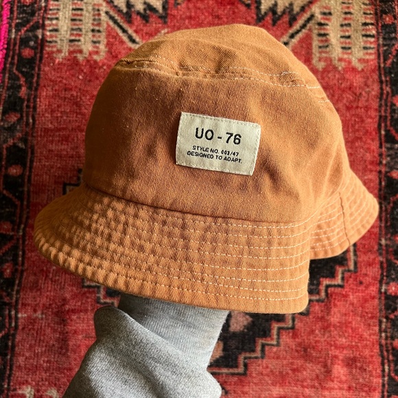 Urban Outfitter’s Canvas Bucket Hat - Picture 1 of 4